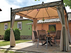 Отель Cozy holiday home in Schwarzbach Thuringia with garden  Шлойзегрунд